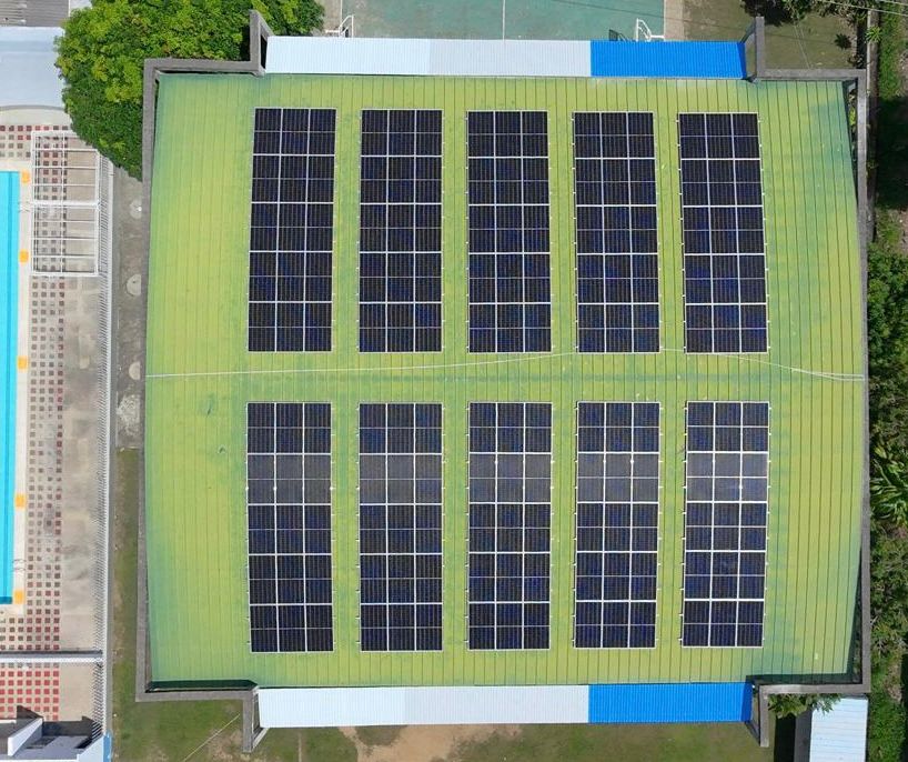 Proyecto Solar en el Gimnasio Vallegrande