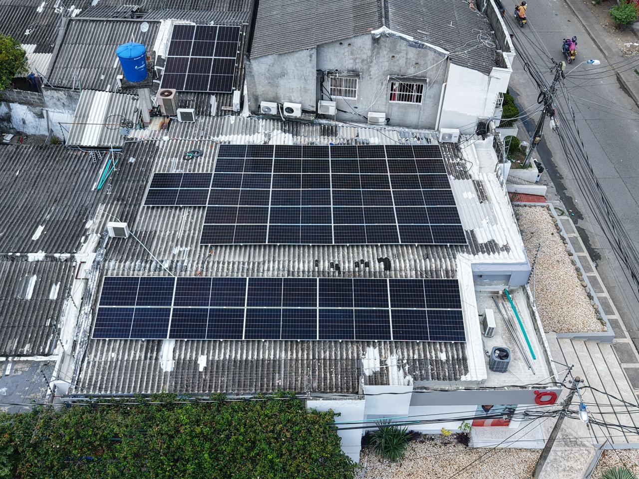 Proyecto Solar en el Laboratorio Alven